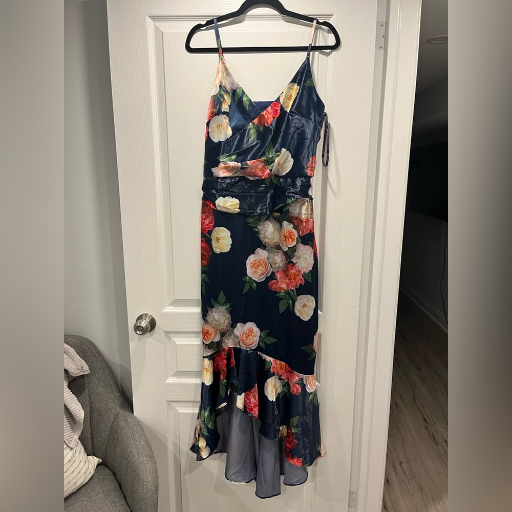 Floral dress - Picture 1 of 1